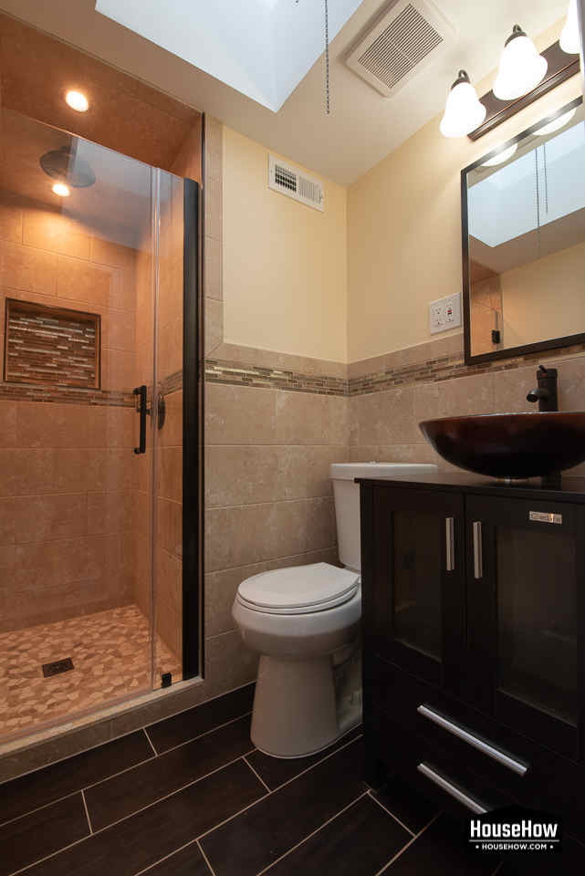 Every room in the house rarely has a bathroom © HouseHow.com