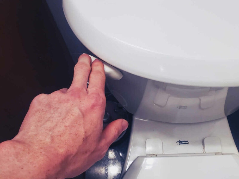 HOW TO PROTECT A BATHTUB DURING CONSTRUCTION