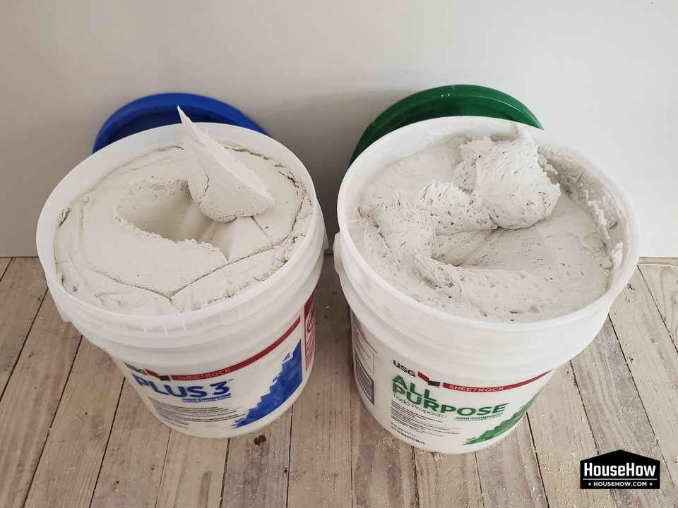 What is the Difference Between Green and Blue Lid Drywall Joint Compound? 3 The difference in consistency of both types of compound is visible at first glance. The "blue" mud is more dense and less sticky while the "green" one is thinner and more sticky © HouseHow.com
