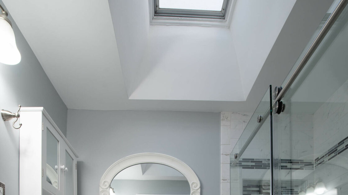 EVERYTHING YOU NEED TO KNOW ABOUT BATHROOM CEILING PAINTING